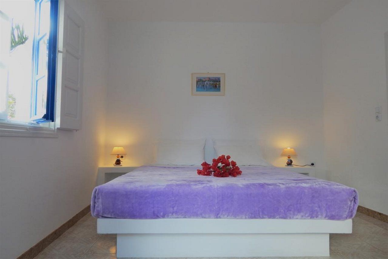 Evgenia Rooms And Apartments Folégandros Esterno foto