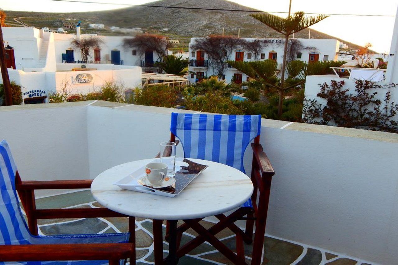 Evgenia Rooms And Apartments Folégandros Esterno foto