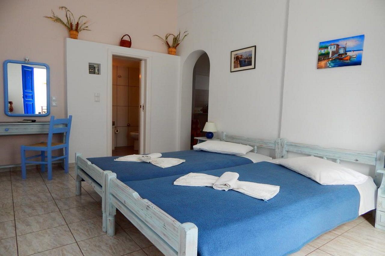 Evgenia Rooms And Apartments Folégandros Esterno foto